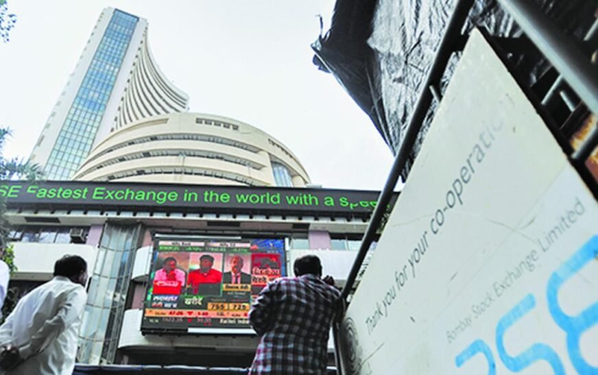 Sensex, Nifty close lower amid massive selling in heavyweight stocks, mixed global cues