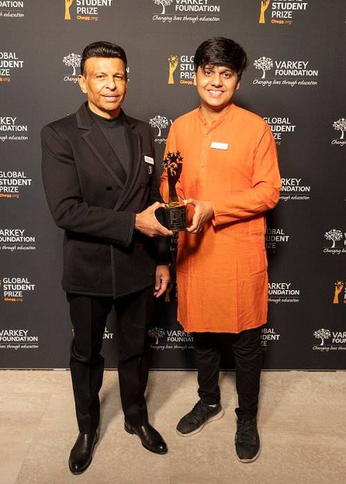 Bihari Winner of USD 100,000 Global Student Prize Returns Home, Calls for an "Entrepreneurship Revolution" to Empower India&apos;s Underserved Youth